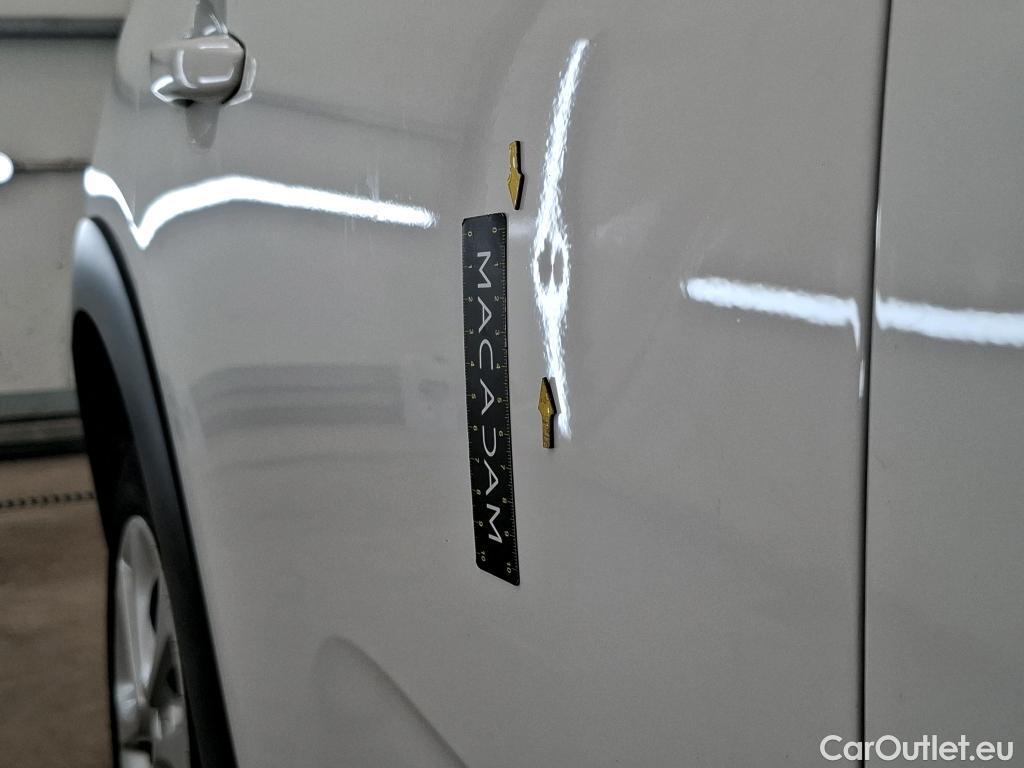  Citroen  C3  Société Feel 1.5 BlueHDI 100CV BVM6 E6d #36