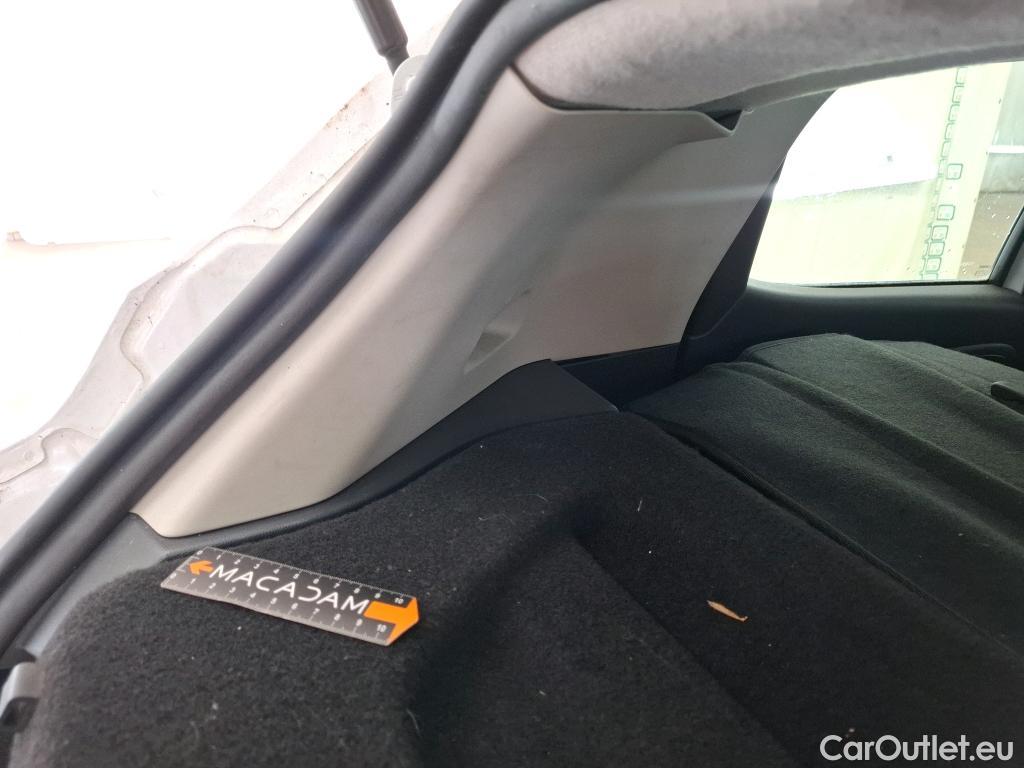  Renault  Clio  IV Air MediaNav 1.5 dCi 75CV BVM5 E6 #37