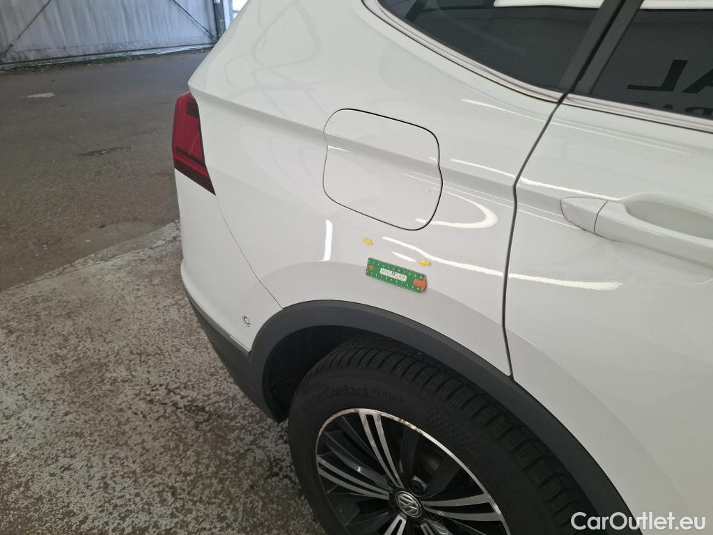  Volkswagen  Tiguan VOLKSWAGEN  Allspace / 2017 / 5P / SUV 2.0 TDI 150 DSG7 Carat Exclusive 4Motion #12