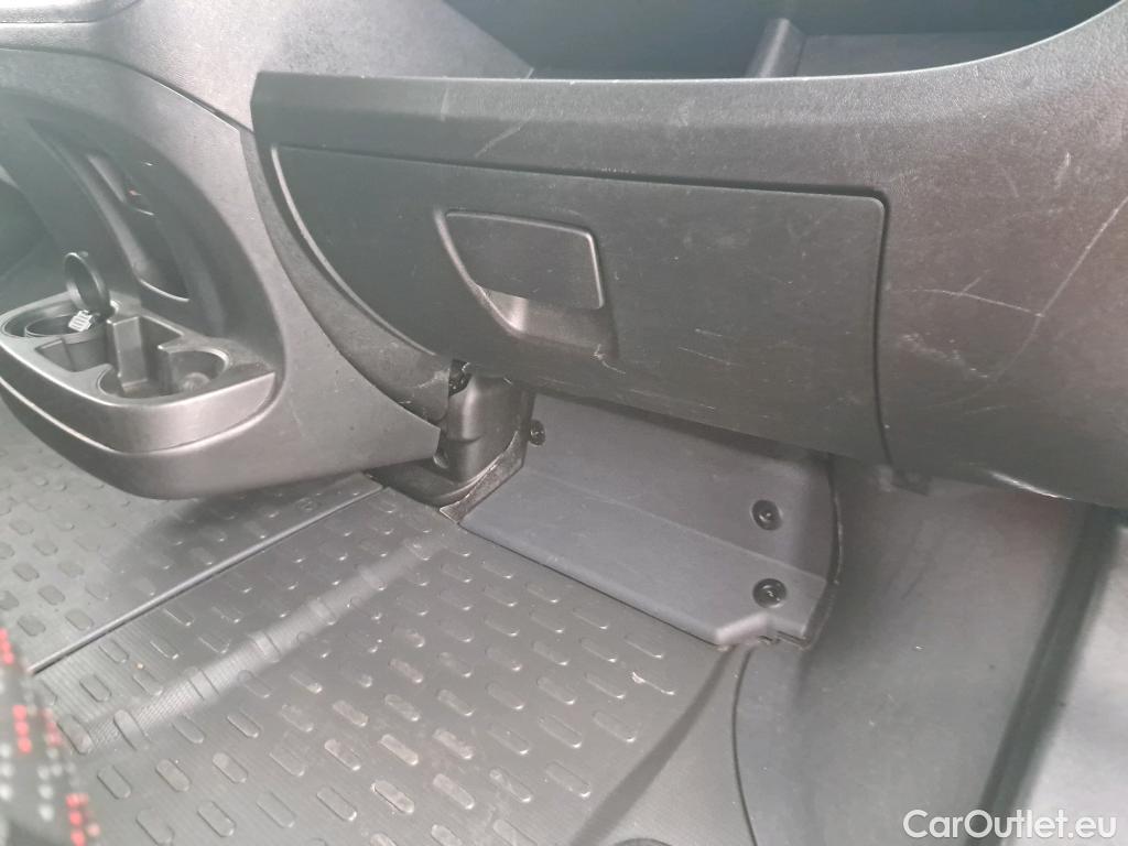  Peugeot  Boxer PEUGEOT  VU 4p Fourgon 2.0 BLUEHDI 110 PREMIUM 335 L3H2 #49