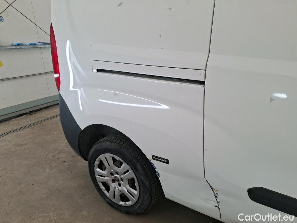  Fiat  Doblo FIAT Doblò Cargo VU 4p Fourgonnette Maxi 1.6 Mjet 105 P.Pro Trio Nav 750kg #1