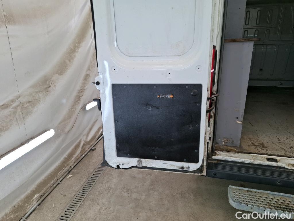  Peugeot  Boxer  Fourgon Surélevé 333 L2H2 Asphalt BlueHDi 140 Stop&Start 140CV BVM6 #48