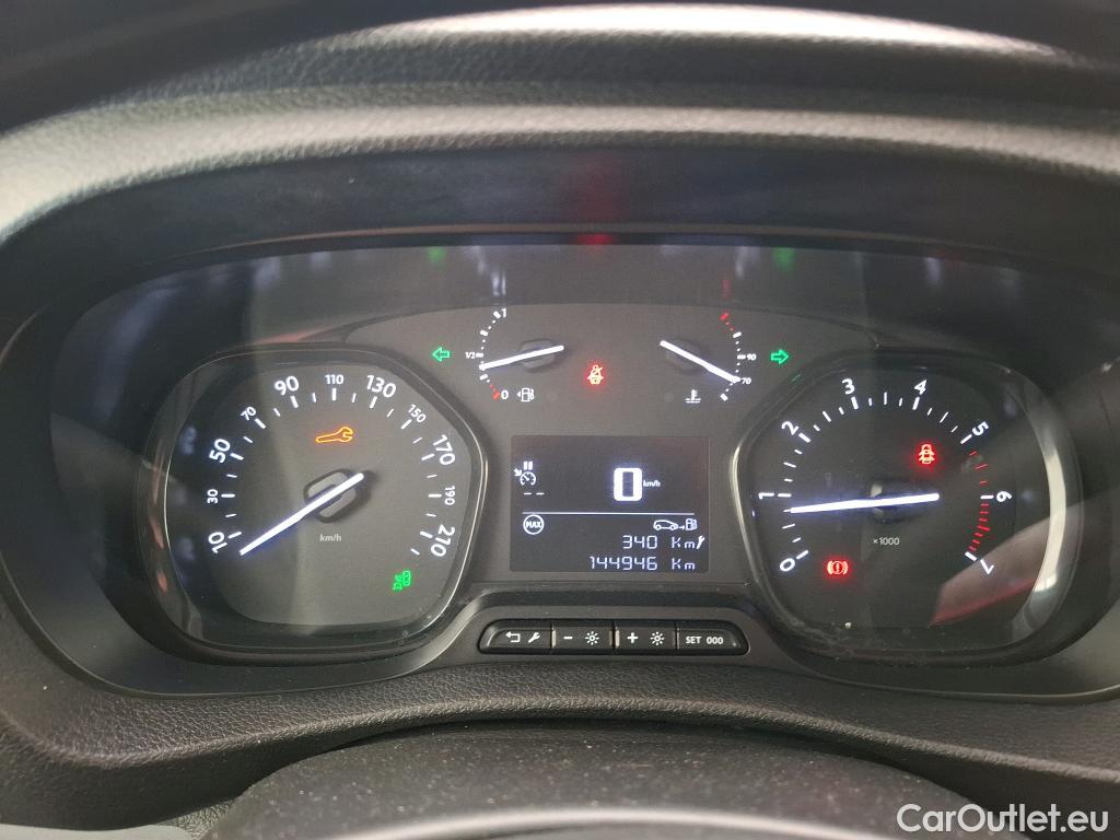 Opel  Vivaro OPEL  2019 4P Fourgon tôlé 15 Diesel 120 L2 PACK BUSINESS #16