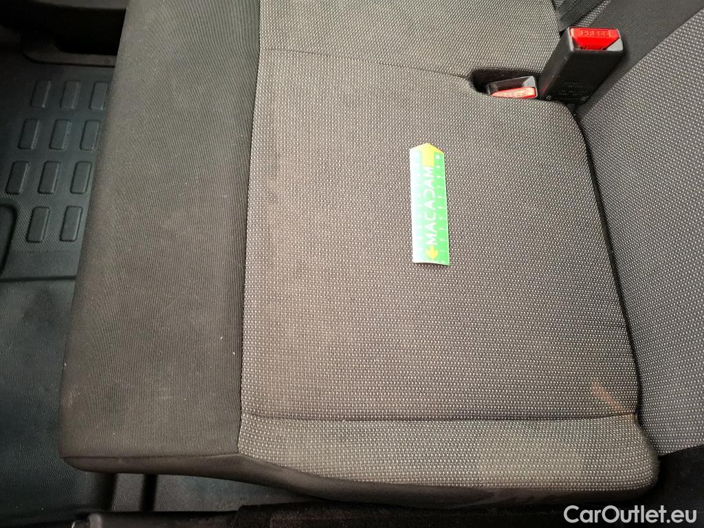  Opel  Vivaro OPEL  / 2019 / 4P / Fourgon tôlé Taille M BlueHDi 120 Pack Busin #10