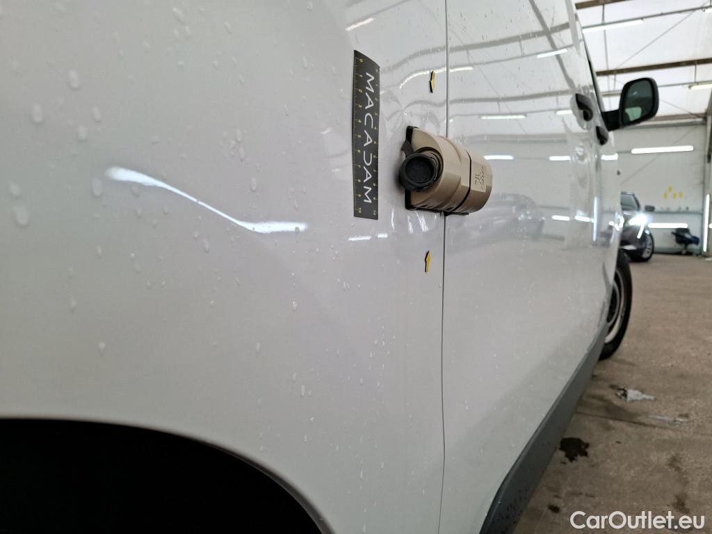  Opel  Vivaro OPEL  2019 4P Fourgon tôlé 15 Diesel 120 L2 PACK BUSINESS #2