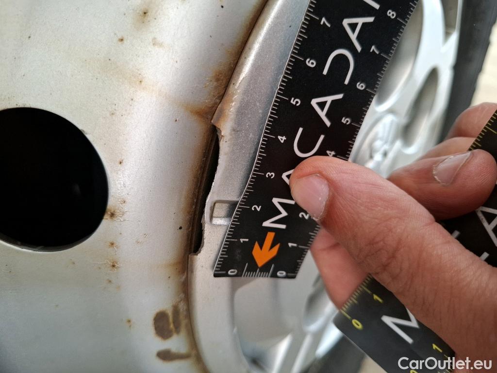  Peugeot  Boxer  Fourgon Surélevé 333 L2H2 Asphalt BlueHDi 140 Stop&Start 140CV BVM6 #31
