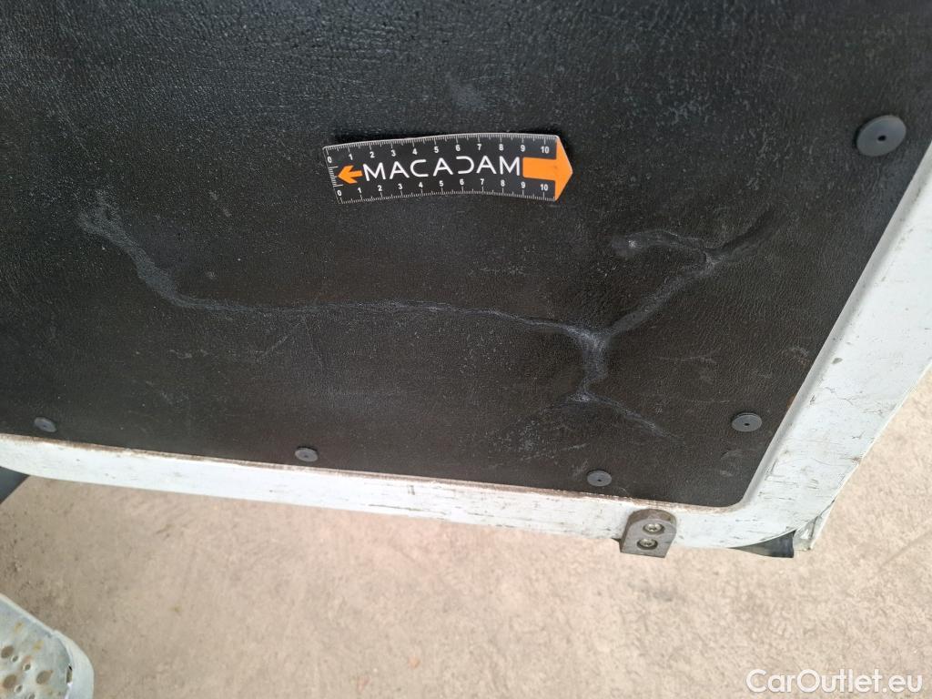  Peugeot  Boxer  Fourgon Surélevé 333 L2H2 Asphalt BlueHDi 140 Stop&Start 140CV BVM6 #51