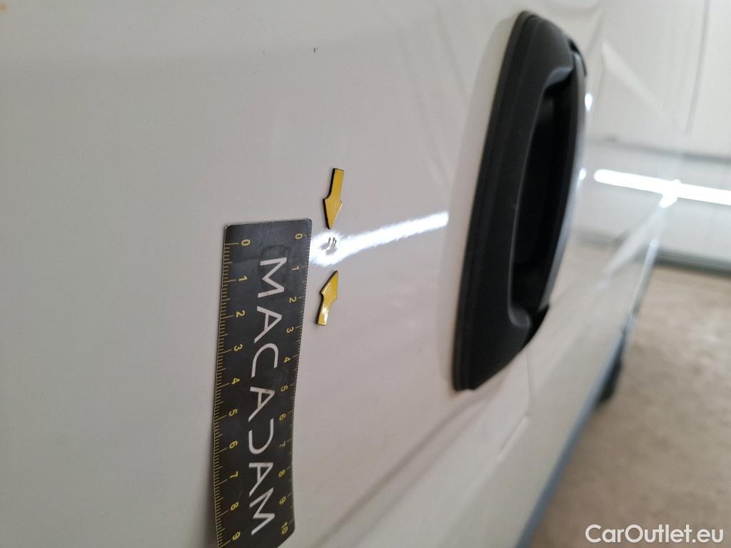  Peugeot  Boxer  Fourgon Surélevé 333 L2H2 Asphalt BlueHDi 140 Stop&Start 140CV BVM6 #37
