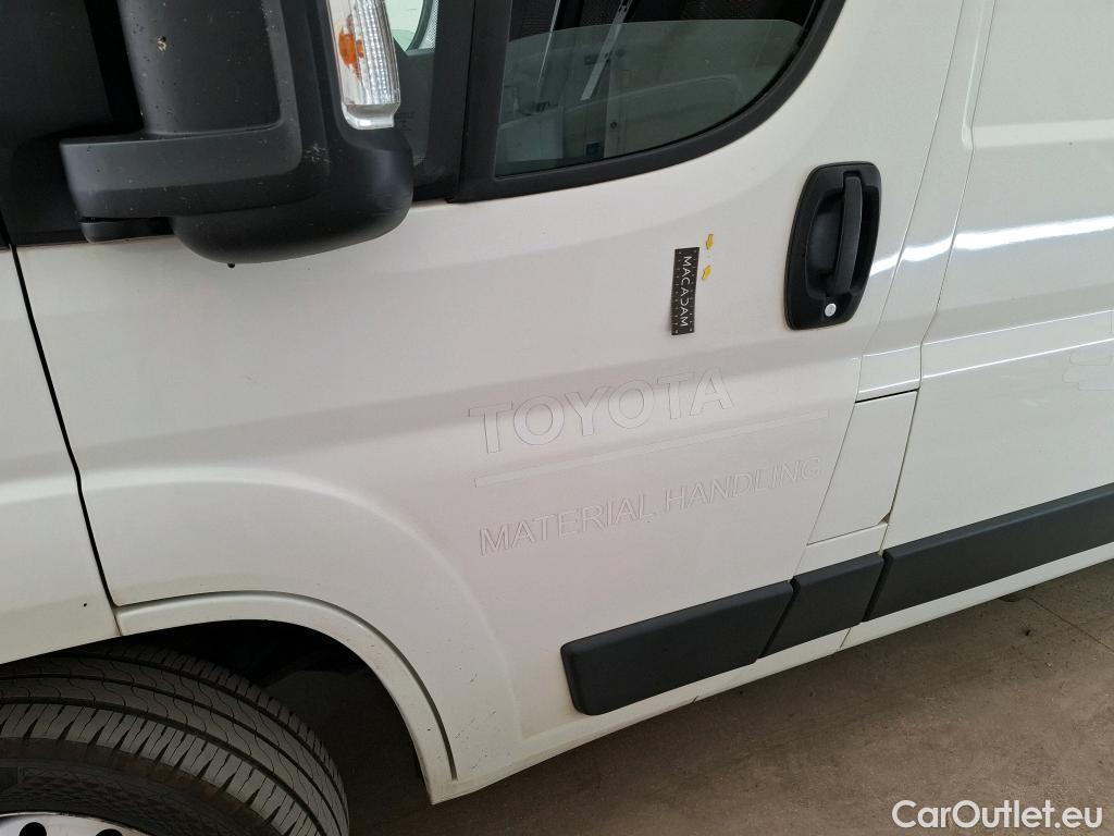  Peugeot  Boxer  Fourgon Surélevé 333 L2H2 Asphalt BlueHDi 140 Stop&Start 140CV BVM6 #36