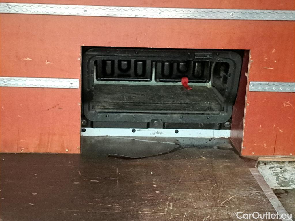  Renault  Trafic RENAULT  / 2019 / 4P / Fourgon tole FG GCF L1H1 1000 dCi 120 #34