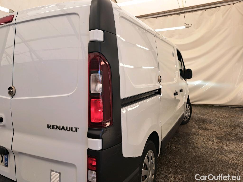  Renault  Trafic RENAULT  / 2019 / 4P / Fourgon tole FG GCF L1H1 1000 dCi 120 #39