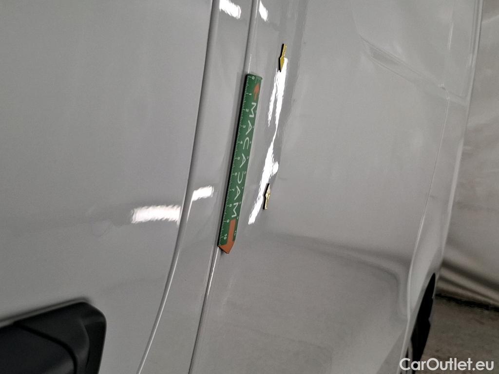  Renault  Trafic RENAULT  VU 4p Fourgon FG GCFL1H1 1000 dCi95 Stop&Start E6 #17