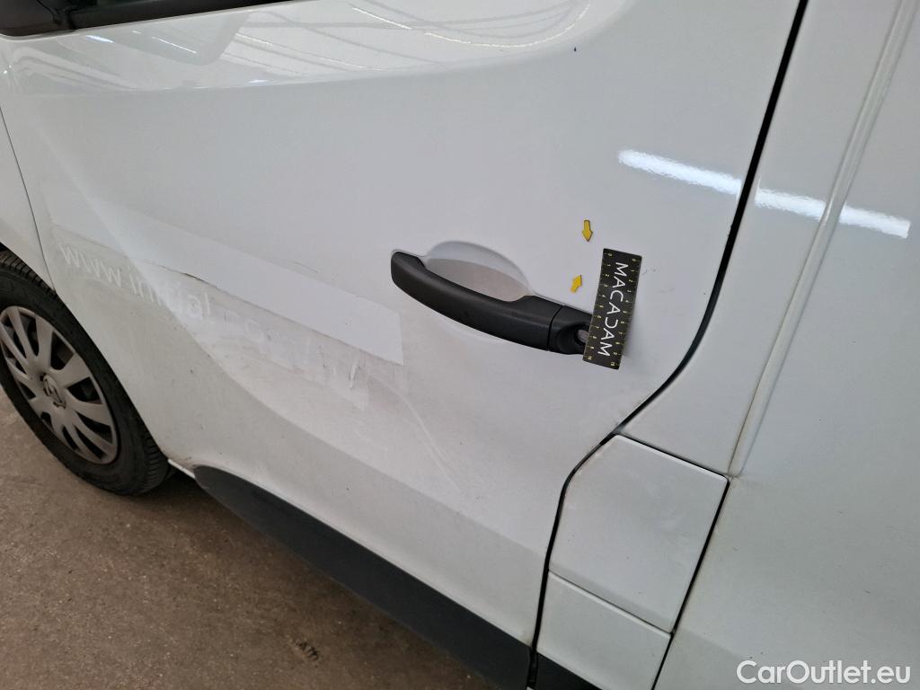  Renault  Trafic RENAULT  / 2019 / 4P / Fourgon tole FG GCF L2H2 1200 Energy dCi 145 E6 #44
