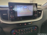  KIA  Cee'd KIA  SW 1.5 T-GDI 160KM 6MT M 5d #13