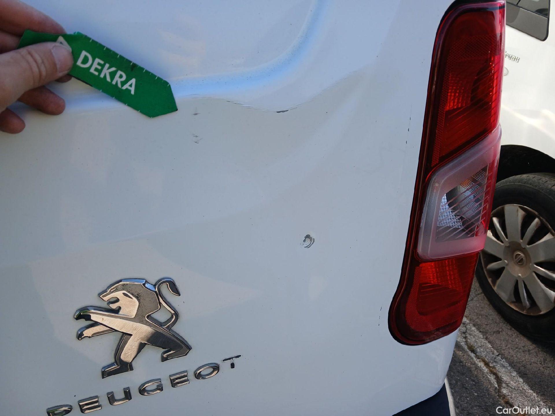  Peugeot  Partner PEUGEOT  / 2018 / 3P / furgón derivado de turismo Pro Standard 600kg BlueHDi 73kW (AC) #16
