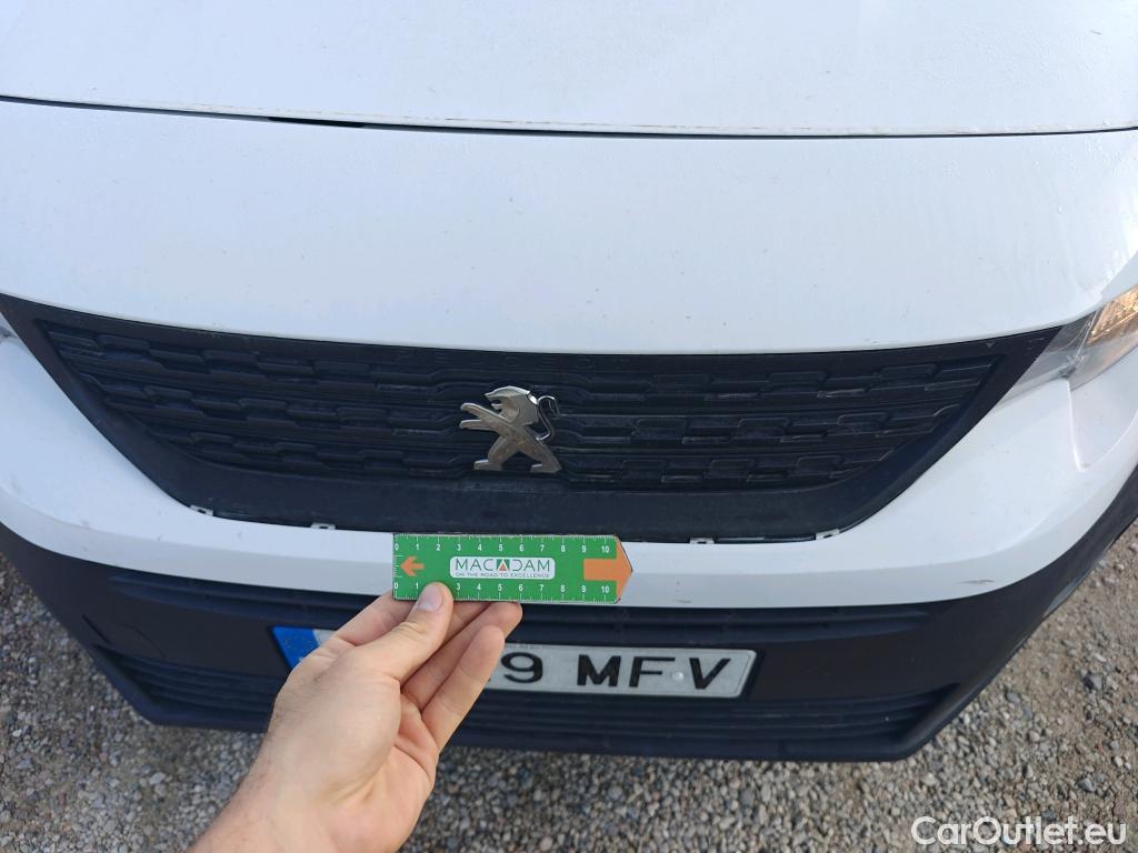  Land Rover  Discovery PEUGEOT e-Partner / 2018 / 4P / furgón derivado de turismo e-Partner Standard 800kg 100kw #83