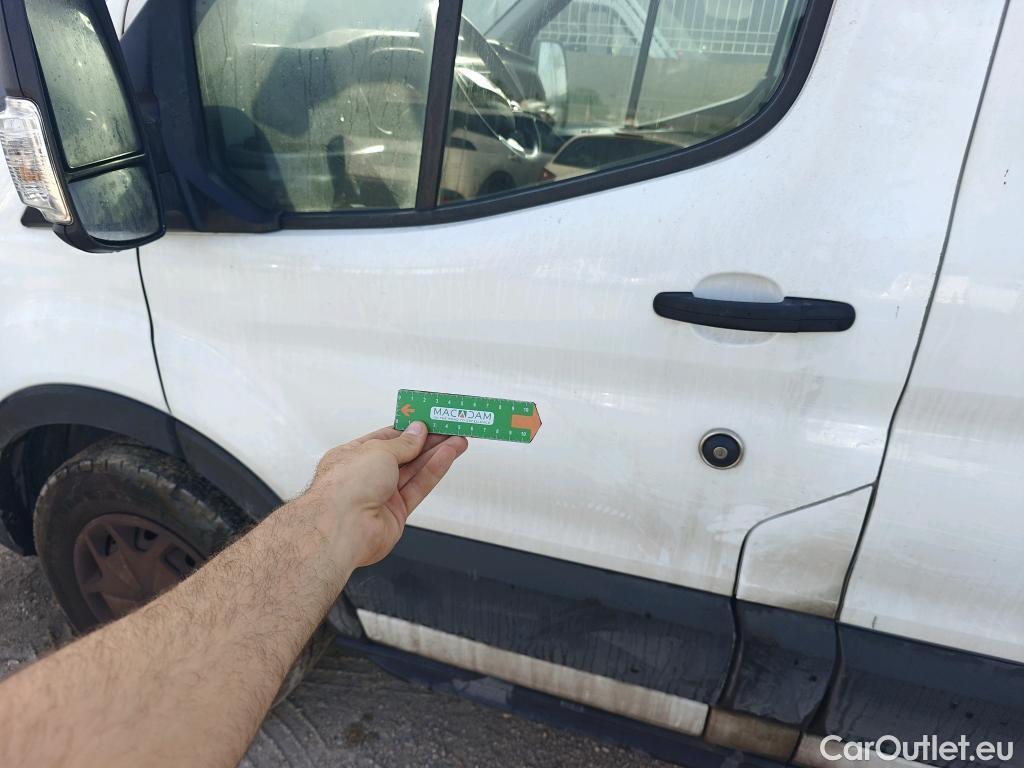  Ford  Transit FORD  / 2013 / 4P / furgón 350 96kW L3H2 Van Trend FWD #29