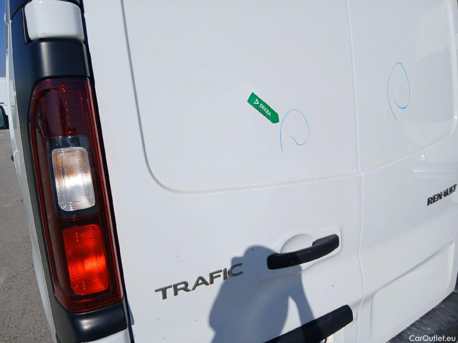  Renault  Trafic RENAULT  / 2021 / 4P / furgón Furgón L1H1 Blue dCi 81 Kw (110 CV) #15