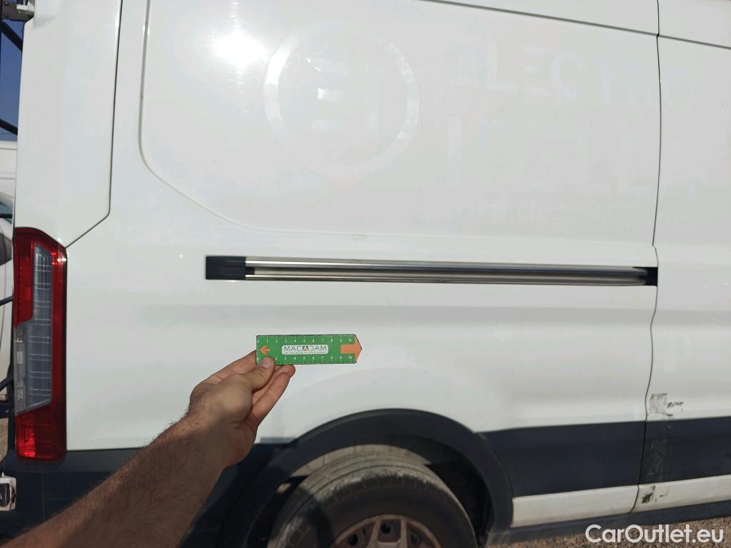  Ford  Transit FORD  / 2013 / 4P / furgón 350 96kW L3H2 Van Trend FWD #42