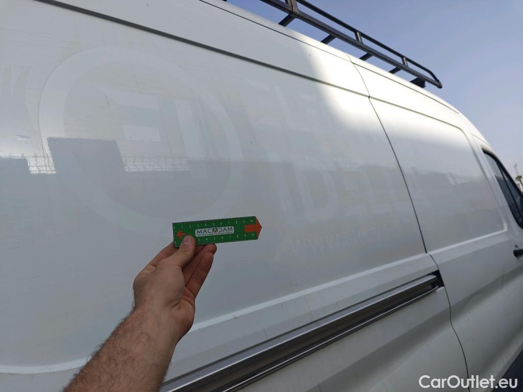  Ford  Transit FORD  / 2013 / 4P / furgón 350 96kW L3H2 Van Trend FWD #27