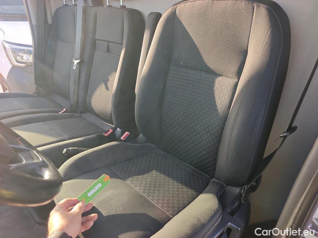  Ford  Transit FORD  / 2013 / 4P / furgón 350 96kW L3H2 Van Trend FWD #24