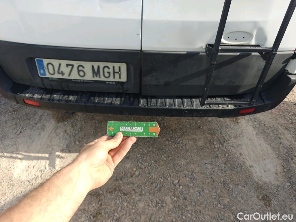  Ford  Transit FORD  / 2013 / 4P / furgón 350 96kW L3H2 Van Trend FWD #23
