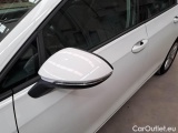  Volkswagen  Golf  VOLKSWAGEN / 2019 / 5P / BERLINA 2.0 TDI SCR 85KW LIFE DSG #61