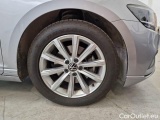  Volkswagen  Passat VOLKSWAGEN  / 2019 / 5P / STATION WAGON VAR. 2.0TDI SCR EVO 110KW BUSINESS DSG #17