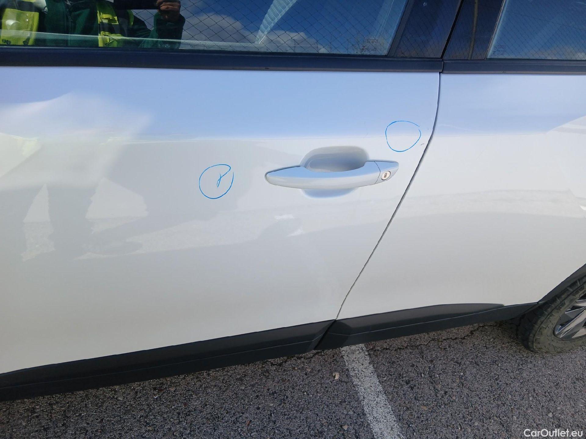  Peugeot  2008 PEUGEOT  / 2019 / 5P / todoterreno Active Pack Puretech 100 S&S BVM6 #15
