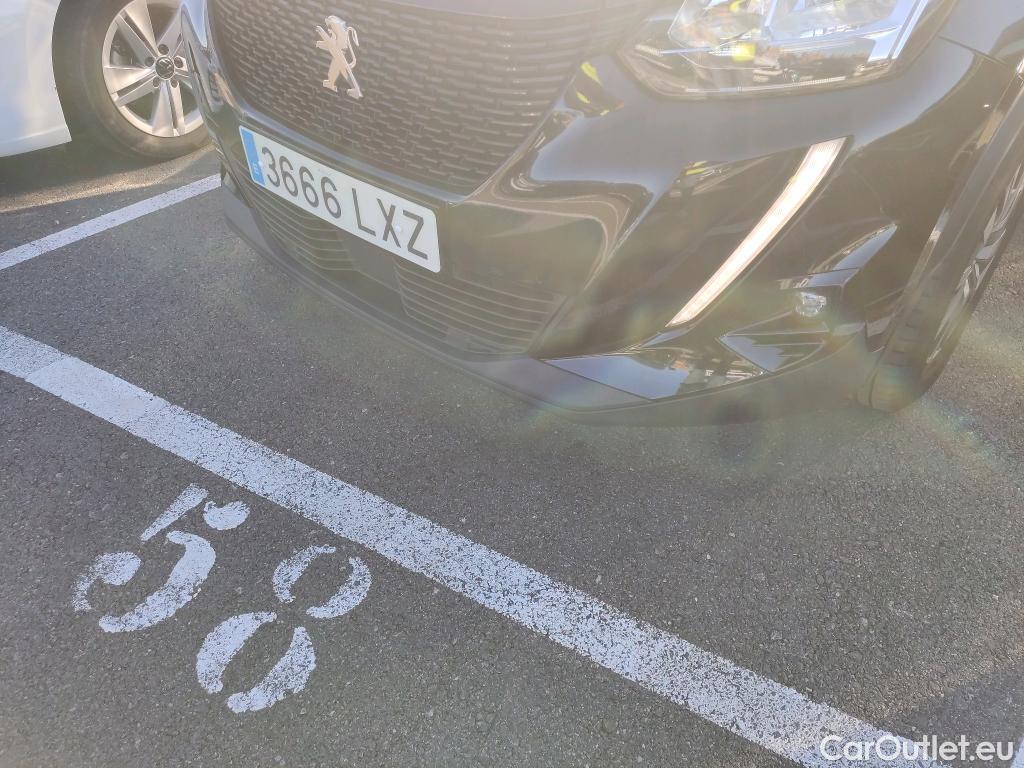  Peugeot  2008 PEUGEOT  / 2019 / 5P / todoterreno Active BlueHDI 81kW (110CV) #21
