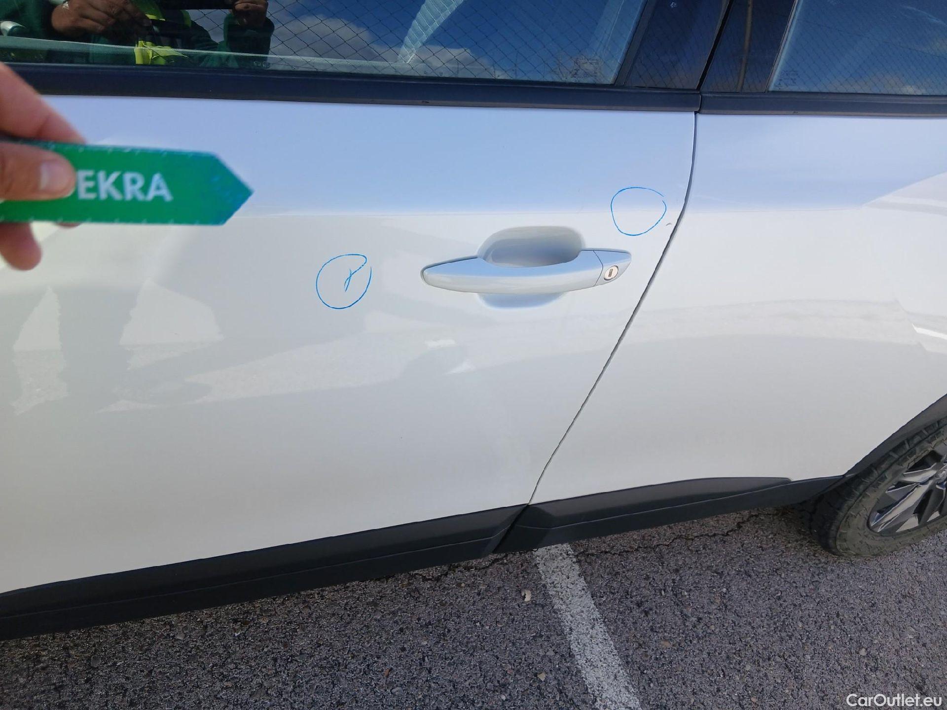  Peugeot  2008 PEUGEOT  / 2019 / 5P / todoterreno Active Pack Puretech 100 S&S BVM6 #16