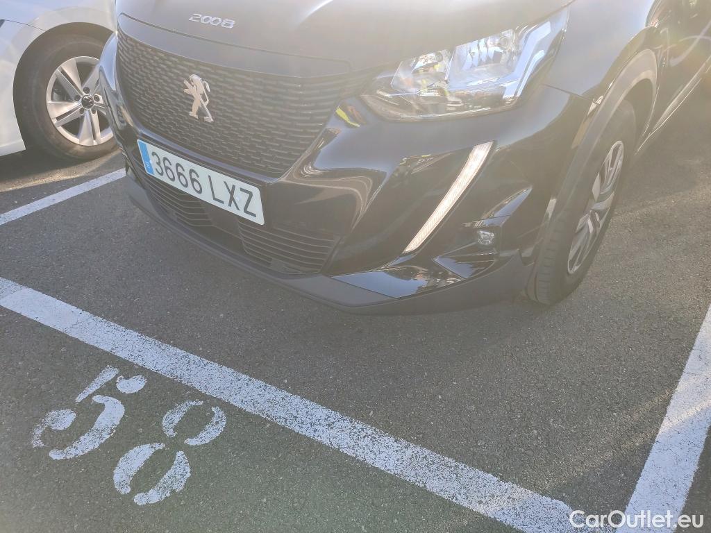  Peugeot  2008 PEUGEOT  / 2019 / 5P / todoterreno Active BlueHDI 81kW (110CV) #25