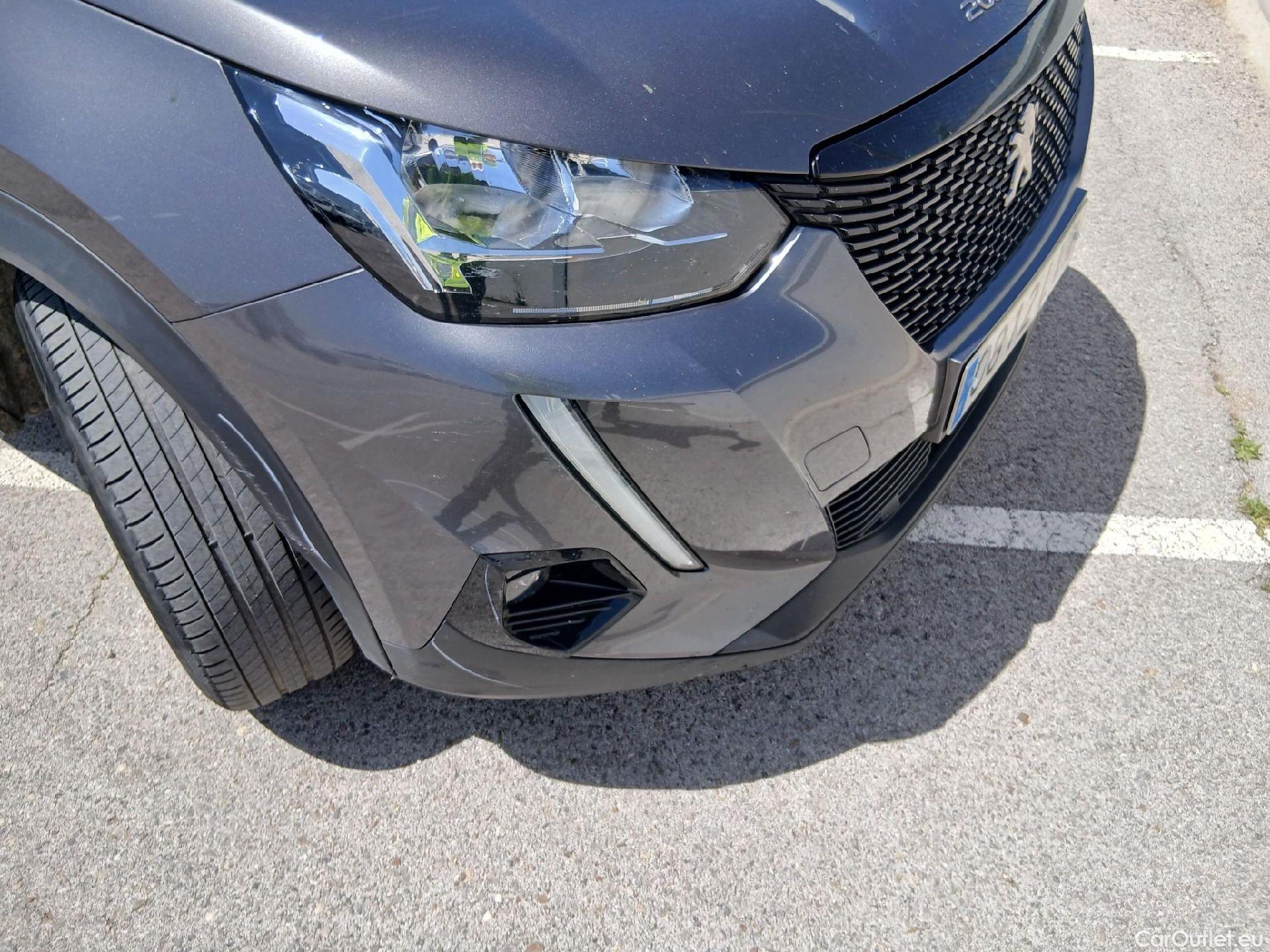  Peugeot  2008 PEUGEOT  / 2019 / 5P / todoterreno Active BlueHDI 81kW (110CV) #4