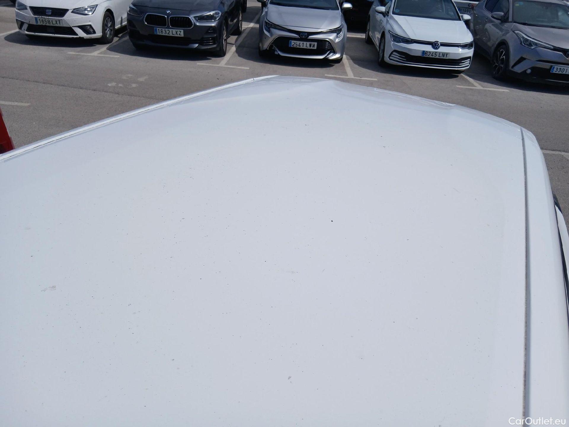  Peugeot  2008 PEUGEOT  / 2019 / 5P / todoterreno Active BlueHDI 81kW (110CV) #17