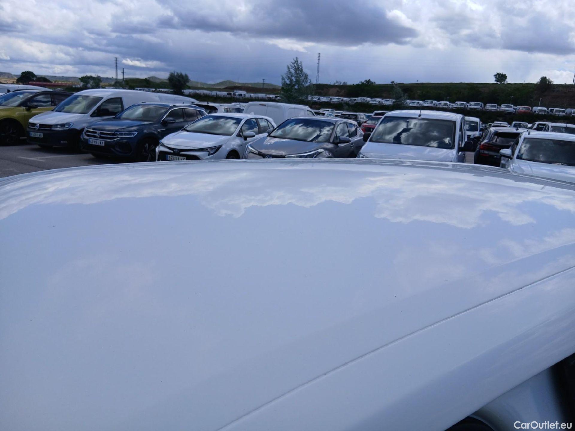  Peugeot  2008 PEUGEOT  / 2019 / 5P / todoterreno Active Pack BlueHDI 81kW (110CV) #8