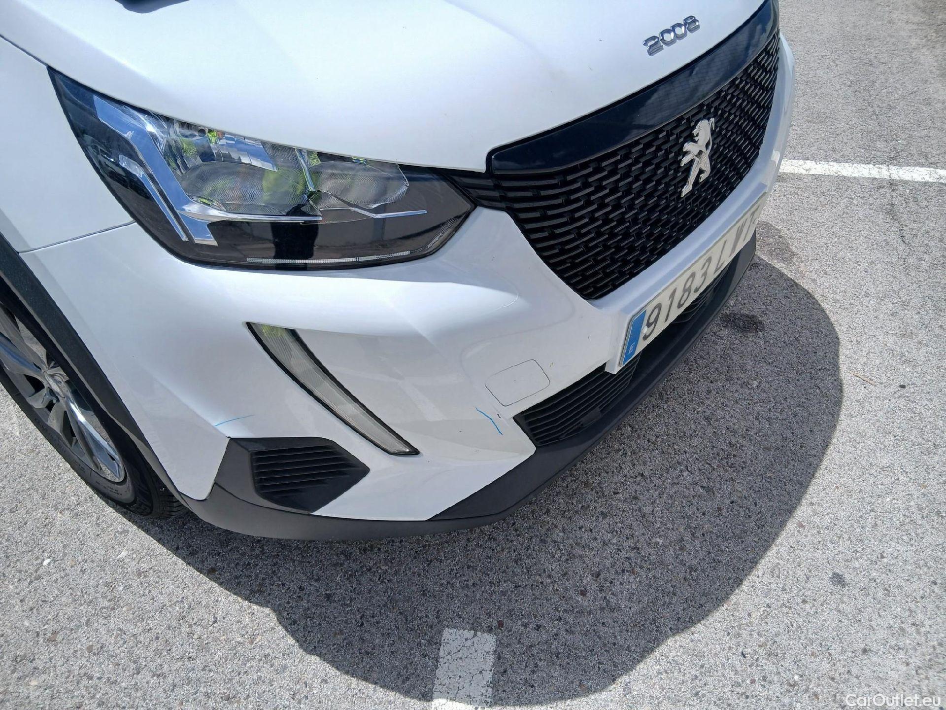  Peugeot  2008 PEUGEOT  / 2019 / 5P / todoterreno Active Pack BlueHDI 81kW (110CV) #2