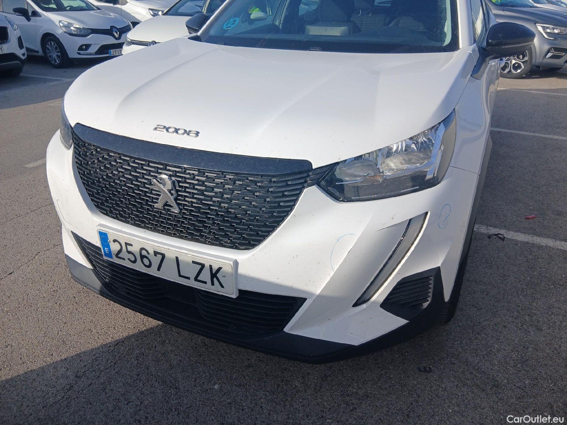  Peugeot  2008 PEUGEOT  / 2019 / 5P / todoterreno Active BlueHDI 81kW (110CV) #3