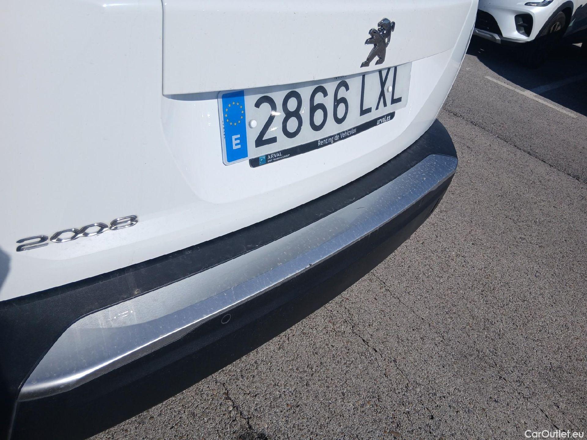  Peugeot  2008 PEUGEOT  / 2019 / 5P / todoterreno Active BlueHDI 81kW (110CV) #20