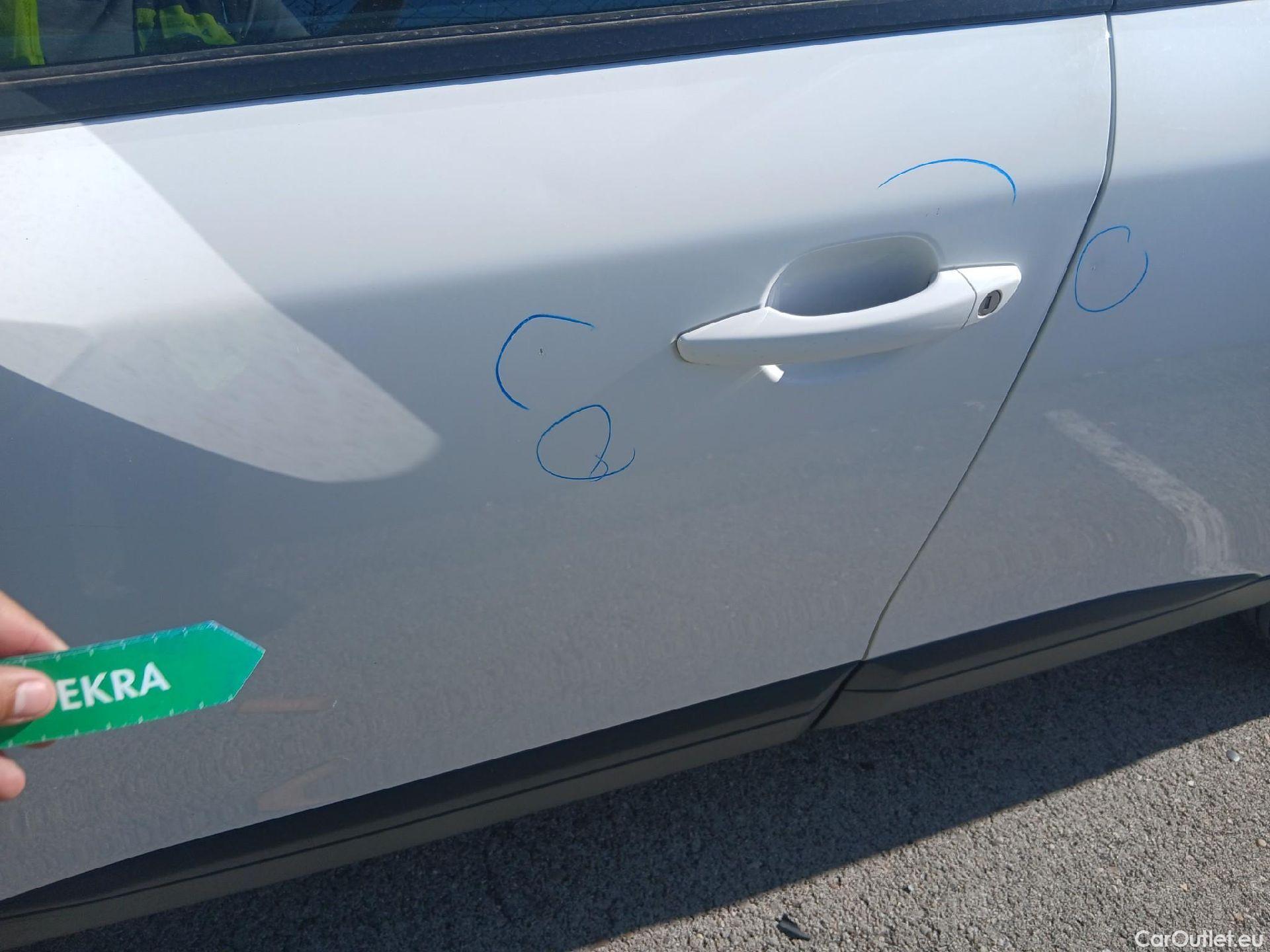  Peugeot  2008 PEUGEOT  / 2019 / 5P / todoterreno Active BlueHDI 81kW (110CV) #15