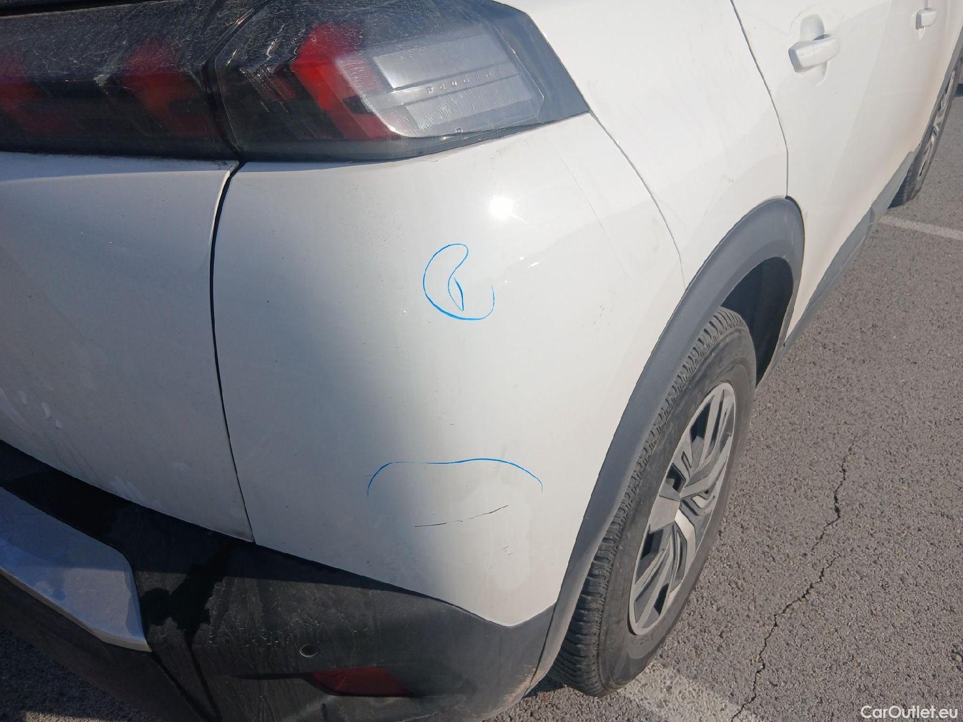  Peugeot  2008 PEUGEOT  / 2019 / 5P / todoterreno Active Puretech 100 S&S BVM6 #13