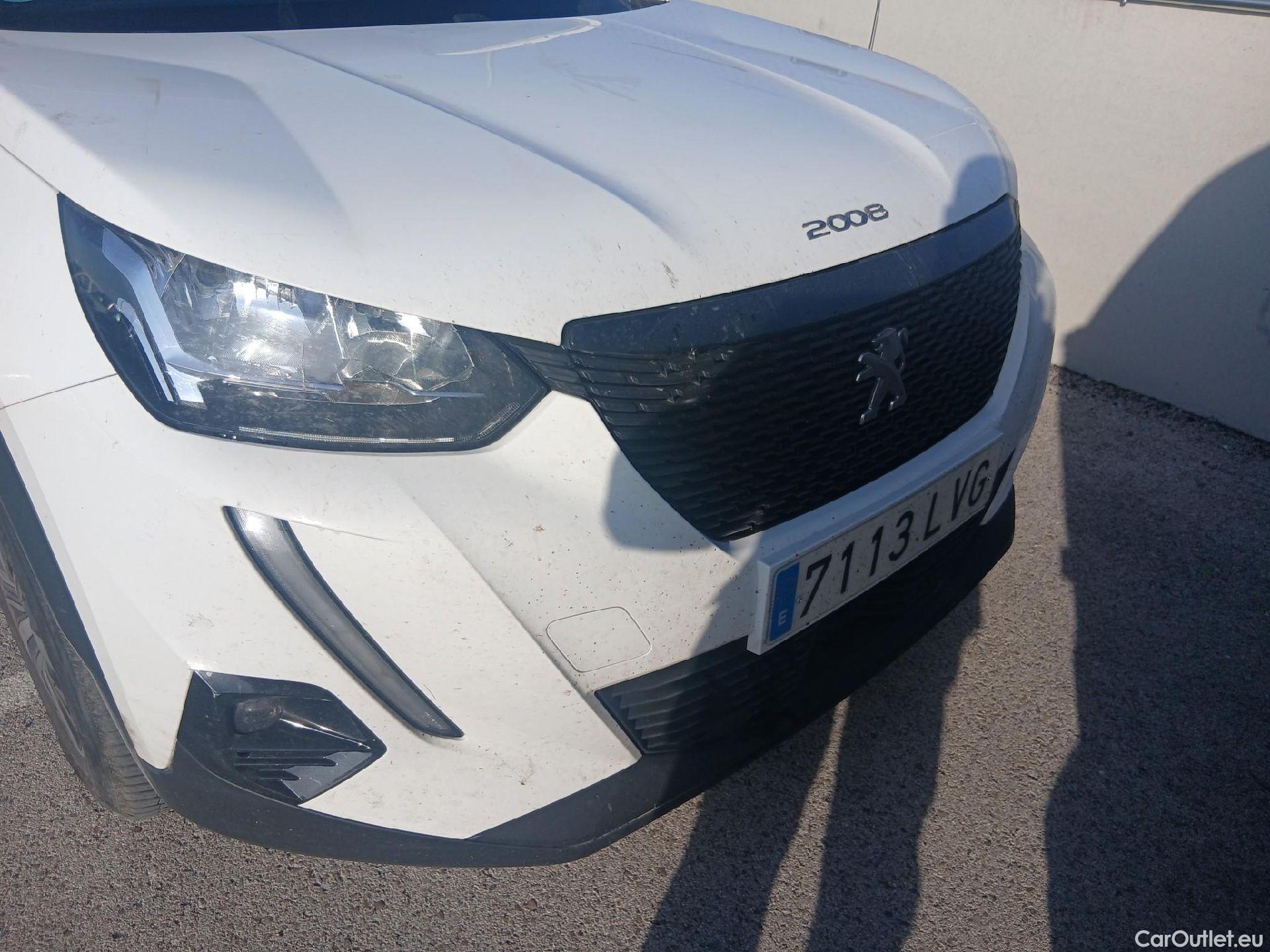  Peugeot  2008 PEUGEOT  / 2019 / 5P / todoterreno Active Puretech 100 S&S BVM6 #4