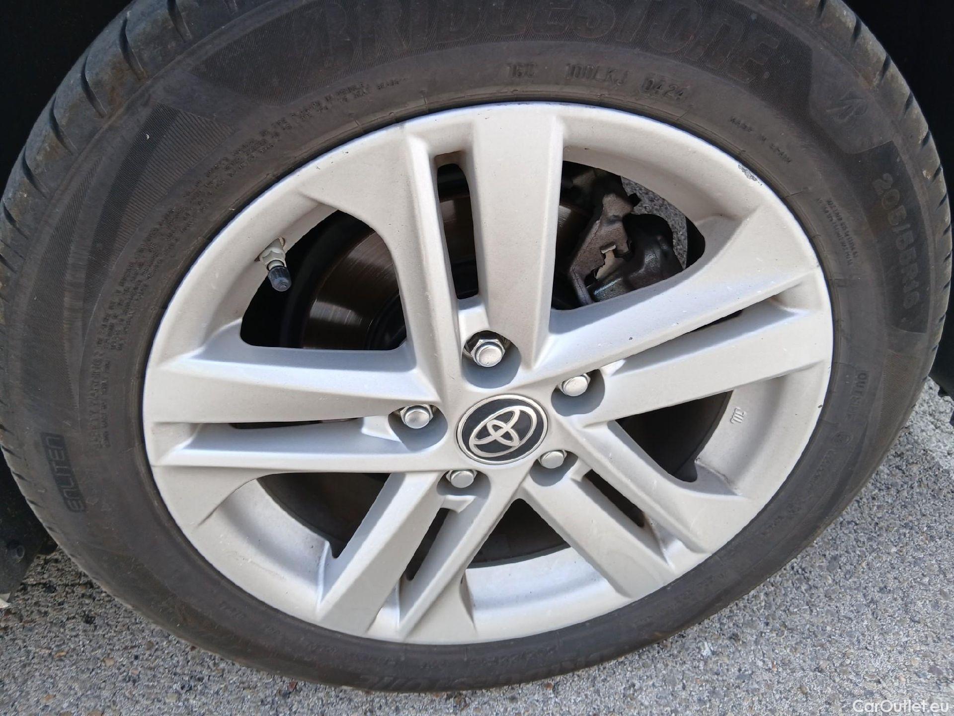  Toyota  Corolla TOYOTA  1.8 125H ACTIVE TECH E-CVT TOU SPORT 100 CV  #15