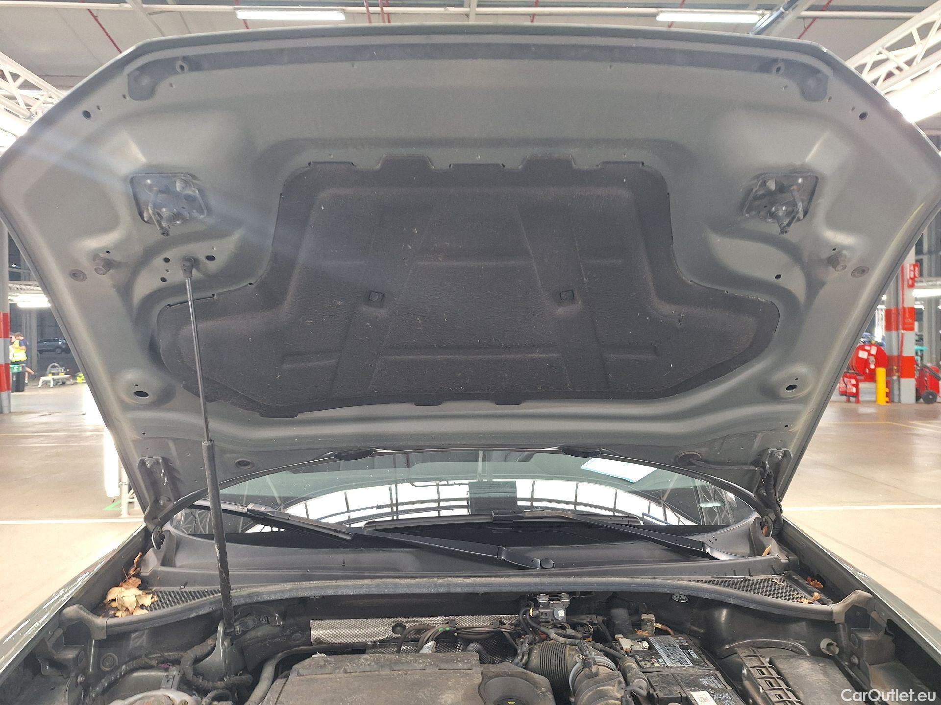  Audi  Q3 Audi,  SB '19, Audi  Sportback 35 TDI S tronic S Line Business  #1