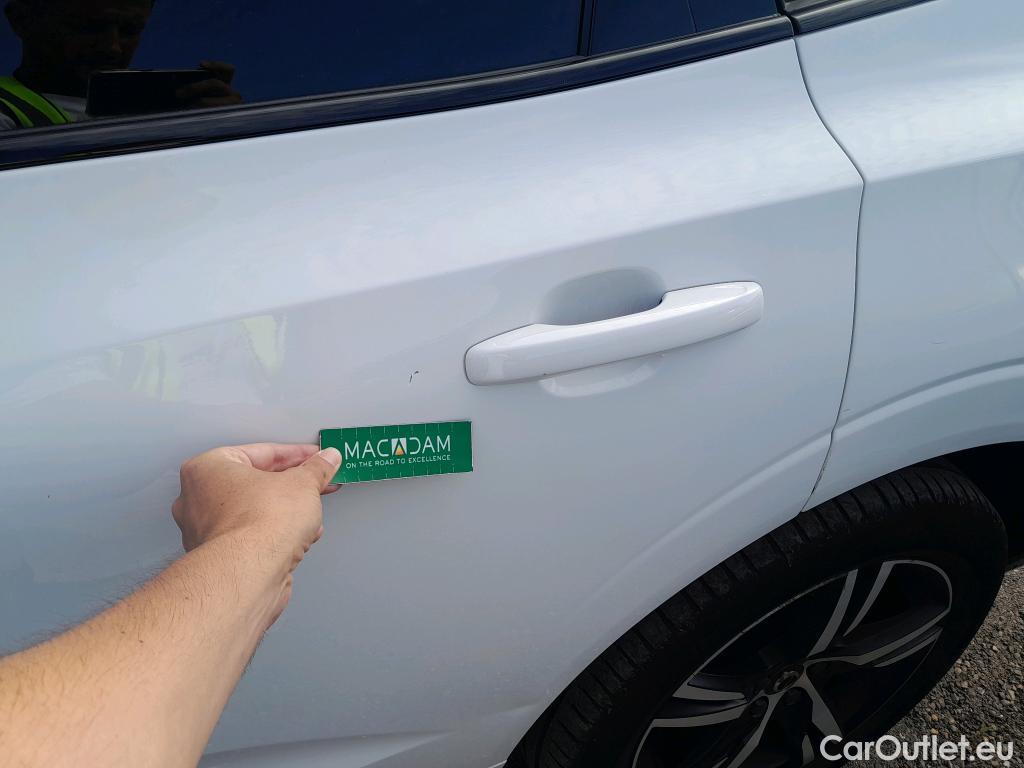  Volvo  XC60 VOLVO  / 2017 / 5P / todoterreno 2.0 B4 D AWD R-Design Auto #27