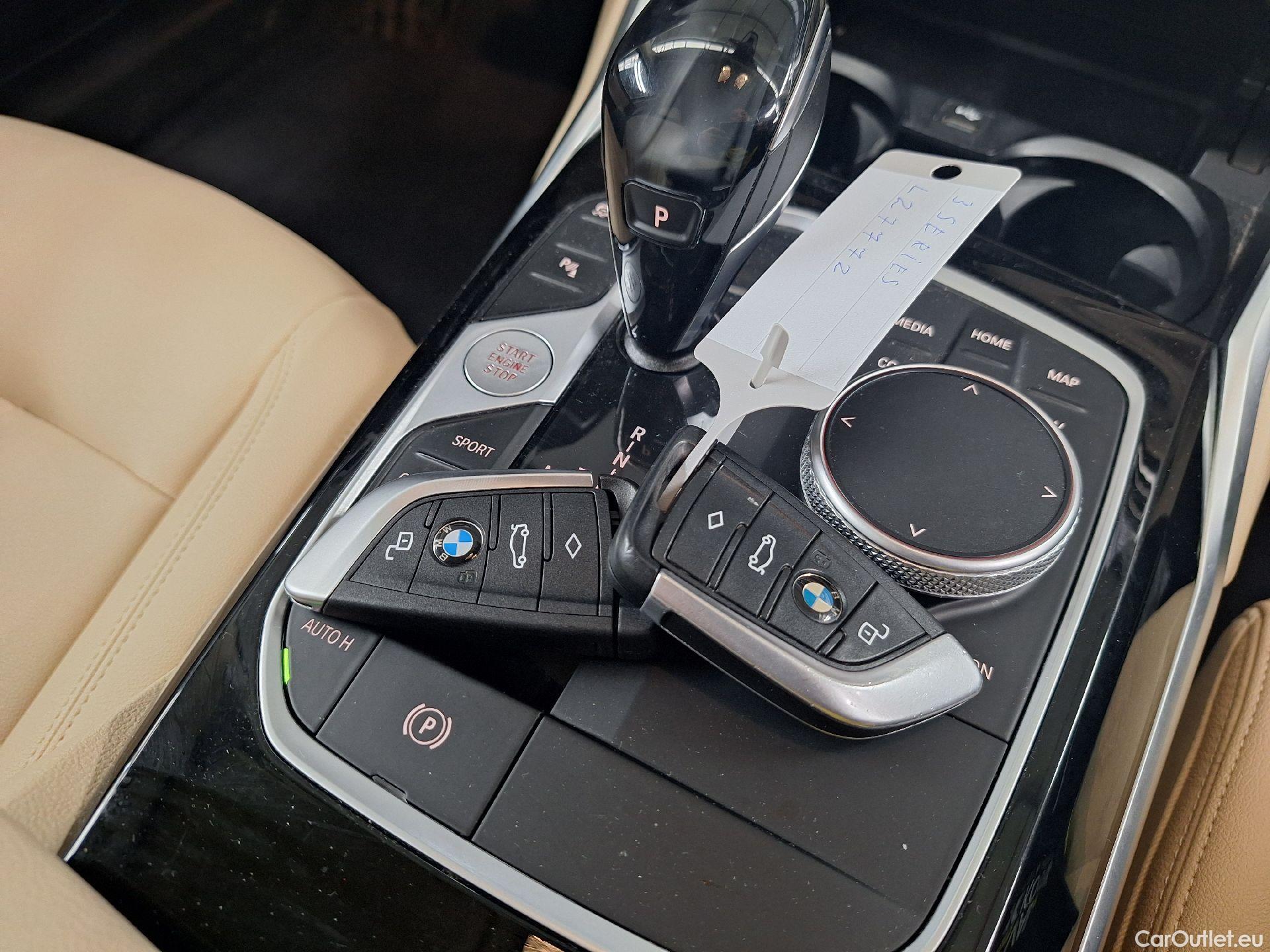  Bmw  Serie 3 BMW, 3-serie '18, BMW 3 Reeks Berline 318dA (100 kW) 4d #56