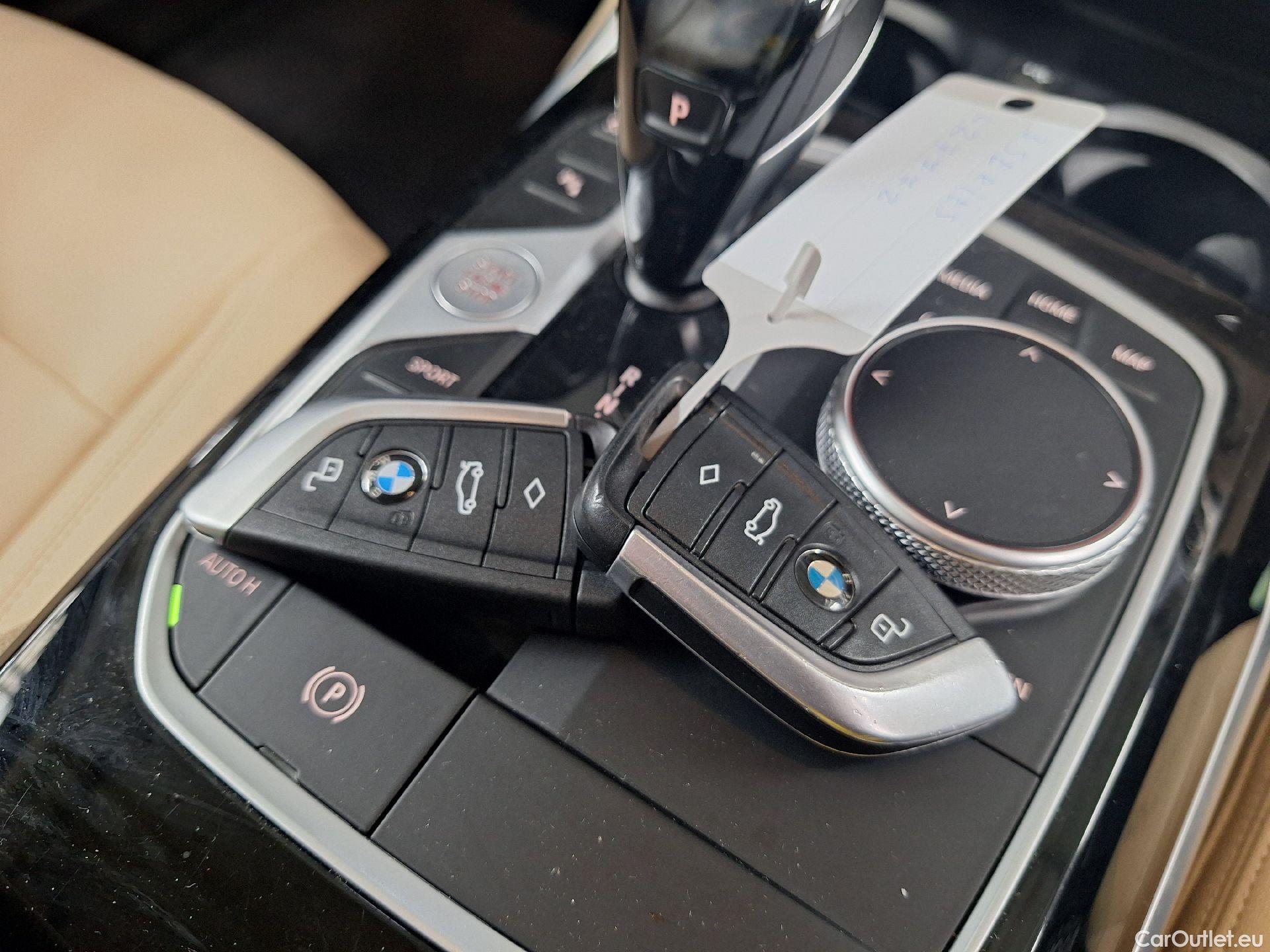  Bmw  Serie 3 BMW, 3-serie '18, BMW 3 Reeks Berline 318dA (100 kW) 4d #57