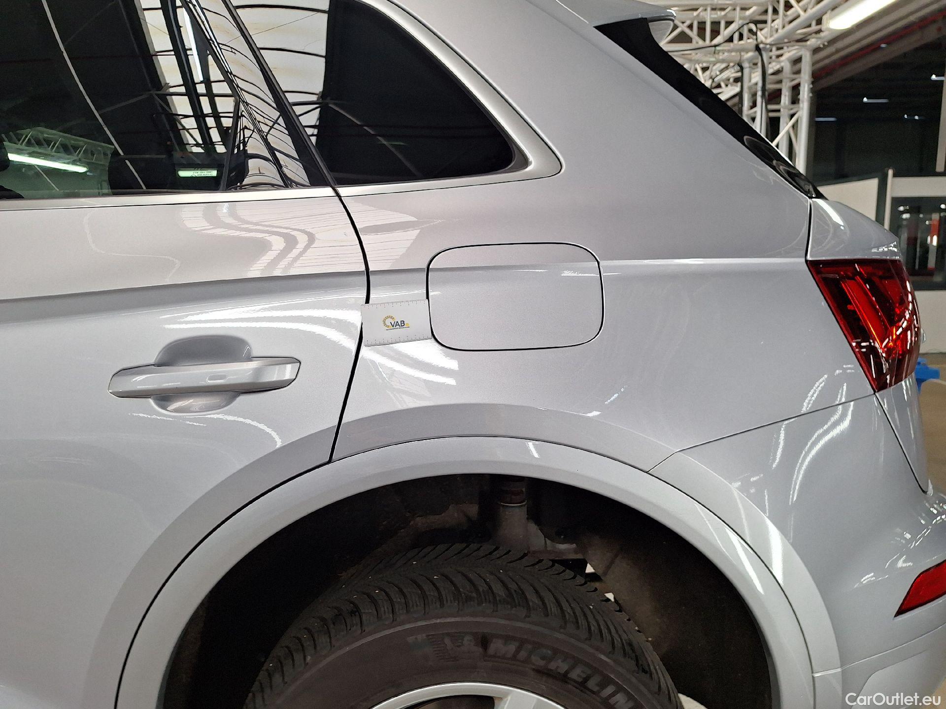 Audi  Q5 Audi,  FL'20 PHEV, Audi  S line 50 TFSI e S tronic quattro 5d #9