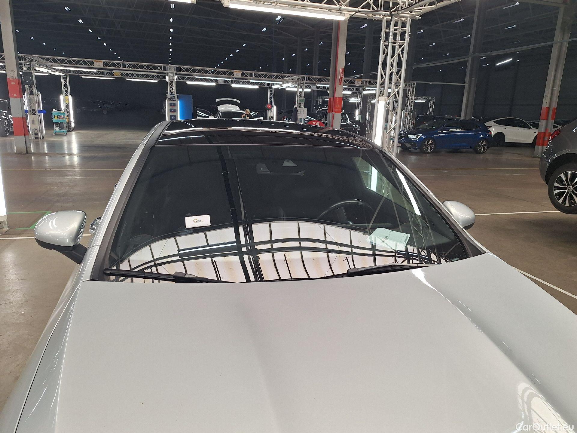  Mercedes  CLA-Klasse Mercedes, CLA-Class '19 PHEV, Mercedes-Benz CLA CLA 250 e AMG Line 4d #31
