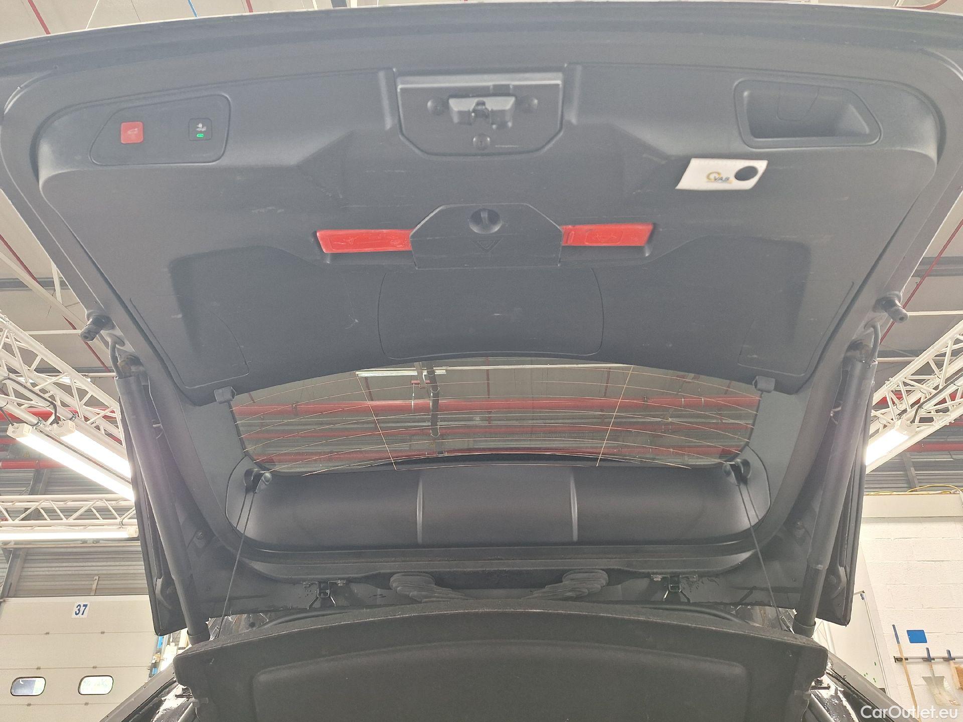  Peugeot  3008 Peugeot,  FL'20, Peugeot  1.5 BlueHDi 96kW S&S EAT8 GT Pack 5d #10