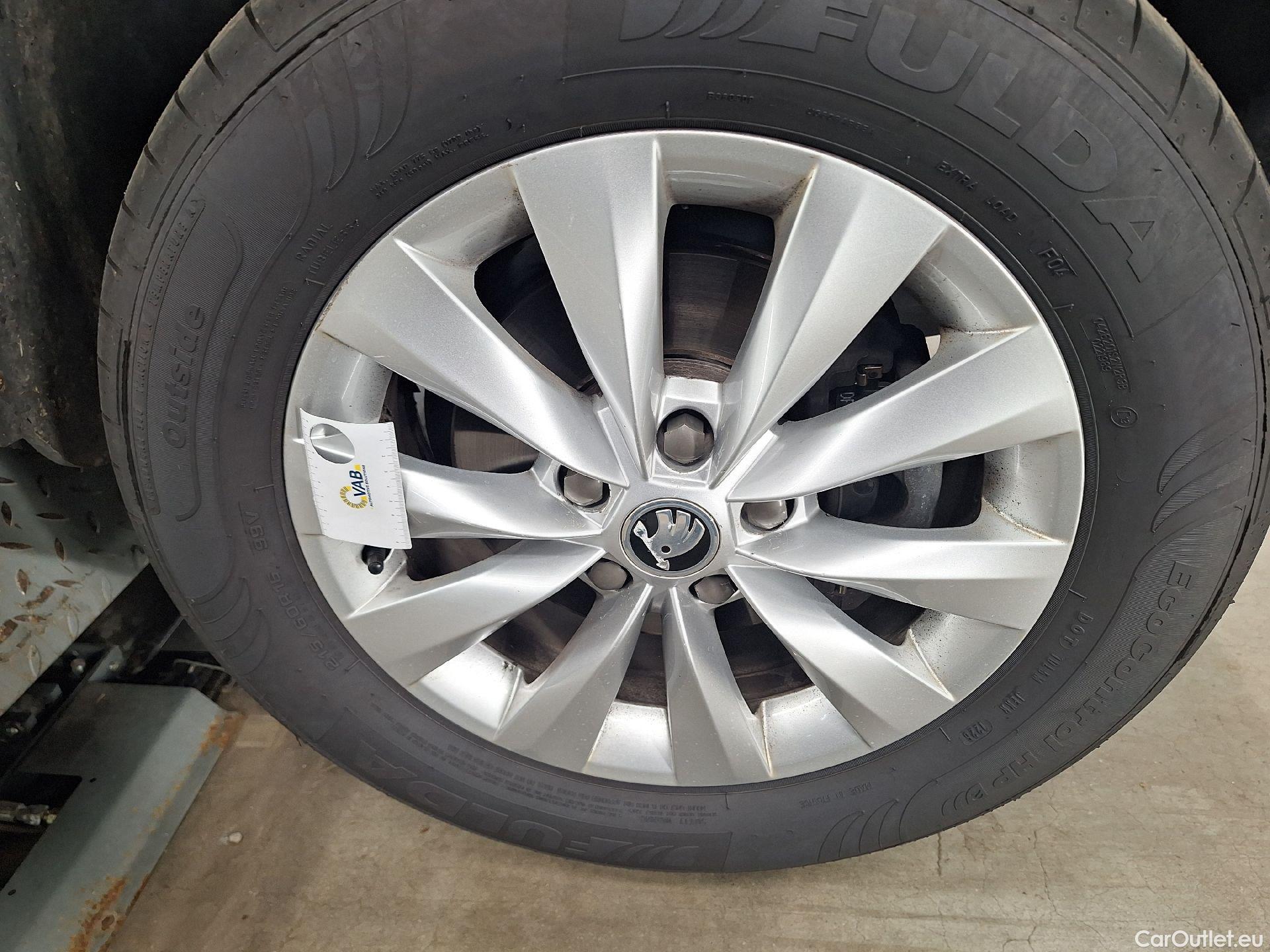  Skoda  Karoq Skoda,  '17, Skoda  1.5 TSI 110kW DSG7 Clever 5d #65